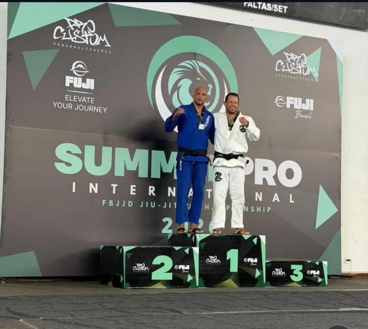 Jiu-Jitsu atleta João Robocop conquista PRATA no Campeonato Internacional 🥋🔥